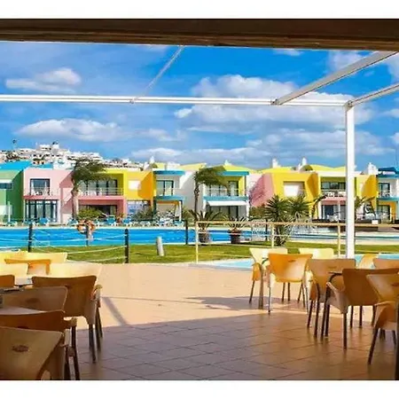 Marina De Orada - 2-bed With Huge Pool Διαμέρισμα *