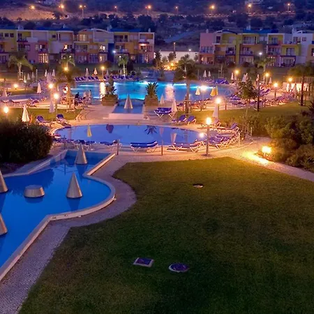 Apartmán Marina De Orada - 2-bed With Huge Pool *
