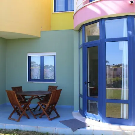 Marina De Orada - 2-bed With Huge Pool Apartmán *